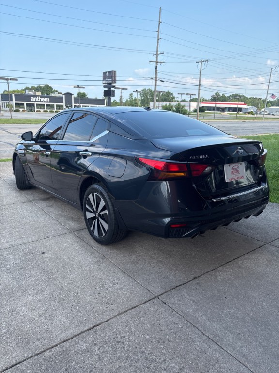 2022 Nissan Altima Image 7