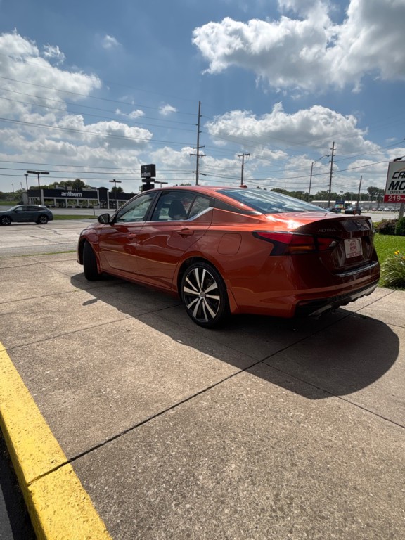 2022 Nissan Altima Image 7