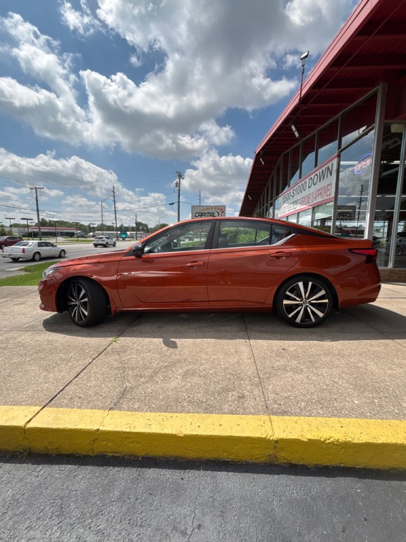 2022 Nissan Altima Image 8