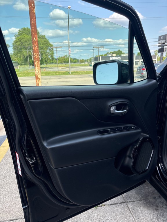 2019 Jeep Renegade Image 8