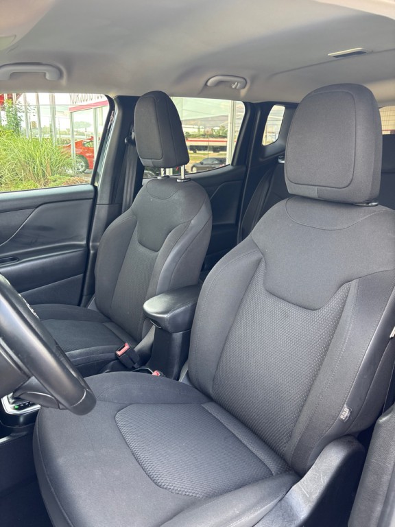 2019 Jeep Renegade Image 9