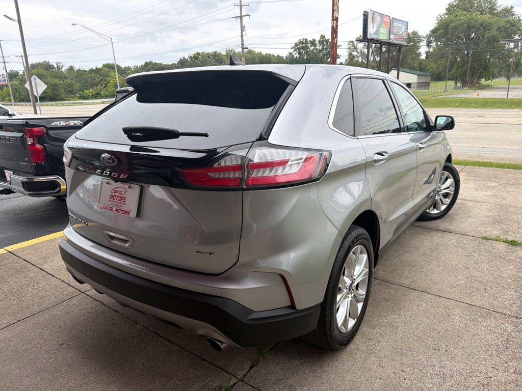 2022 Ford Edge Image 4