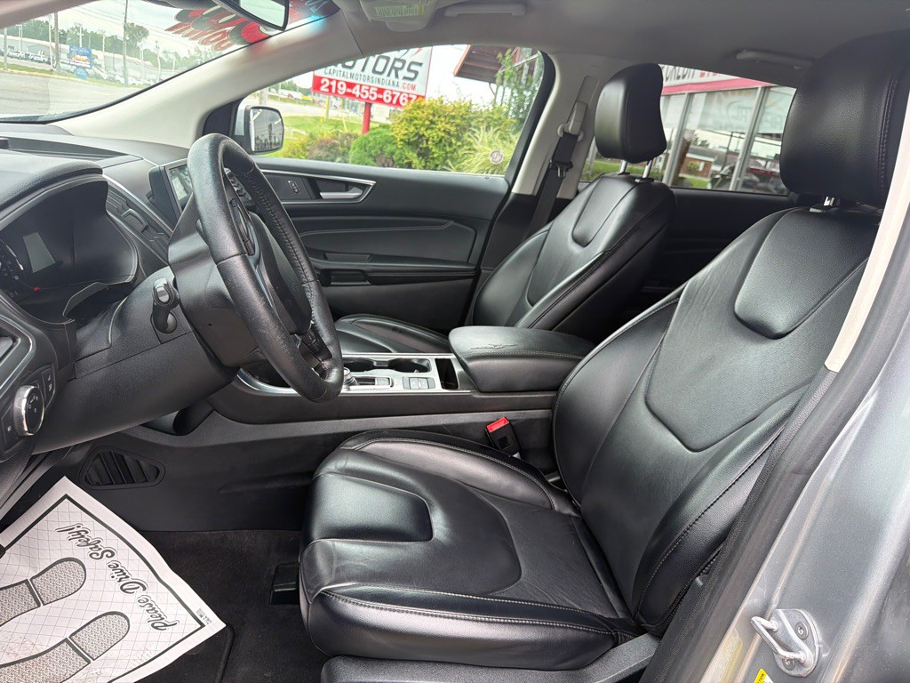 2022 Ford Edge Image 8