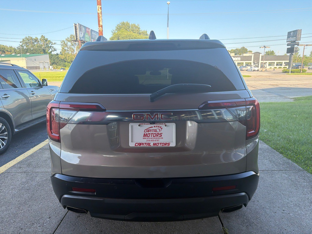 2023 GMC Acadia Image 3