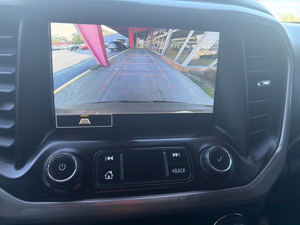2023 GMC Acadia Image 11