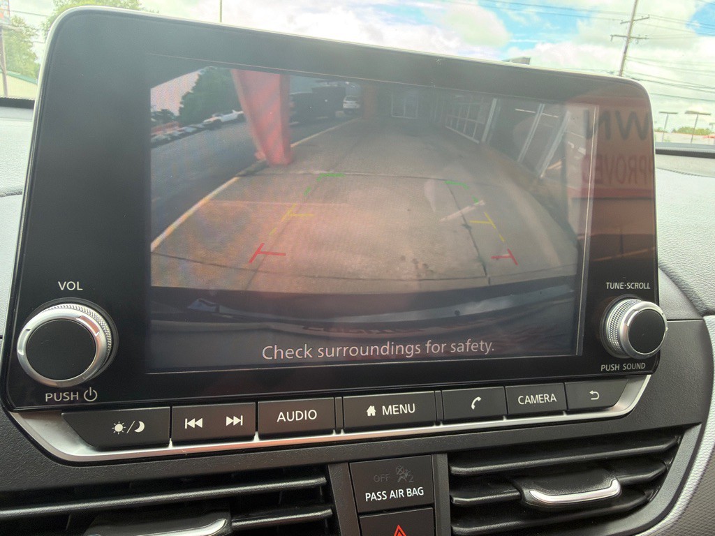 2024 Nissan Altima Image 9