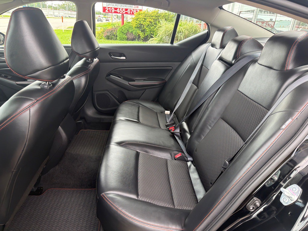 2024 Nissan Altima Image 12