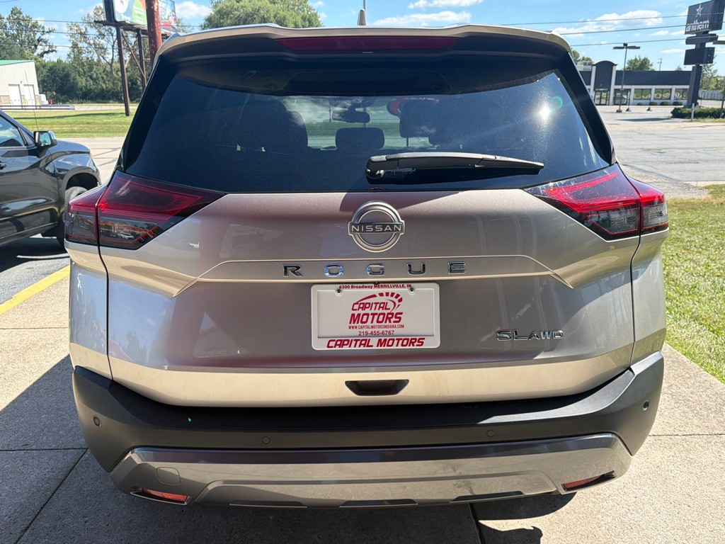 2023 Nissan Rogue Image 3