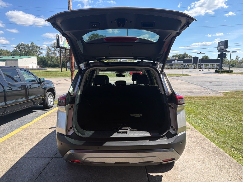 2023 Nissan Rogue Image 16