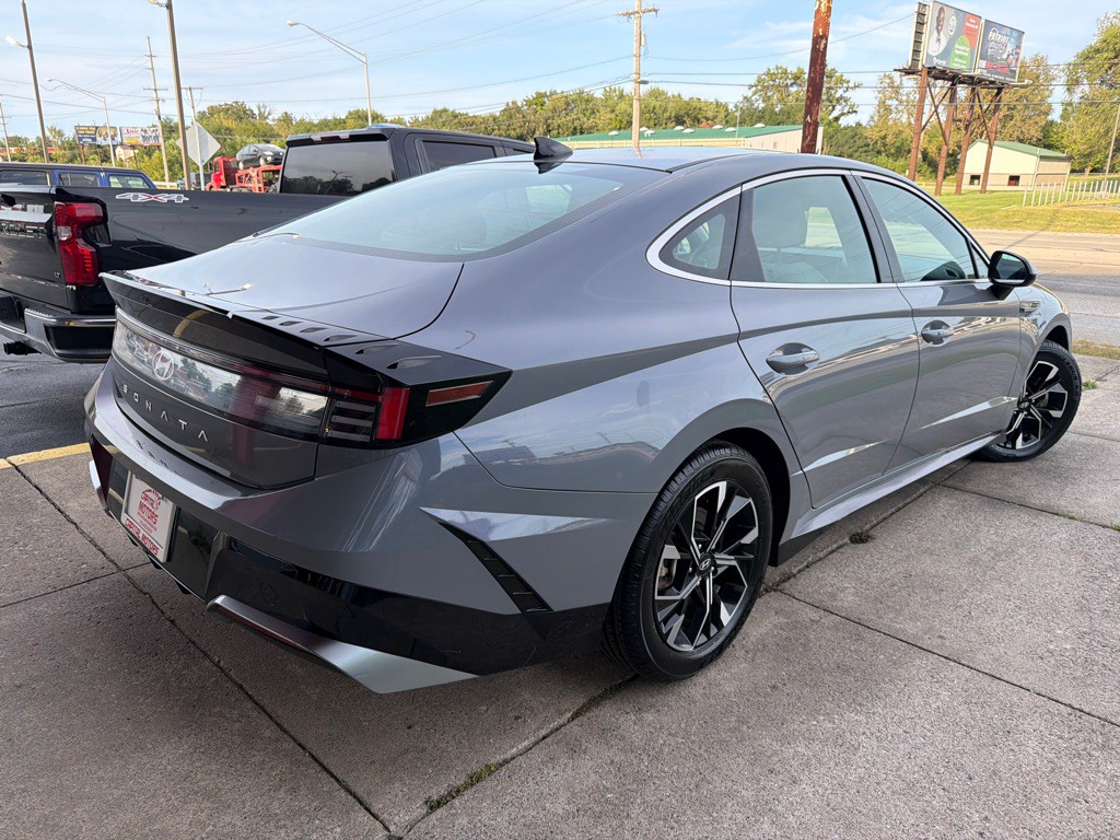 2024 Hyundai Sonata Image 4