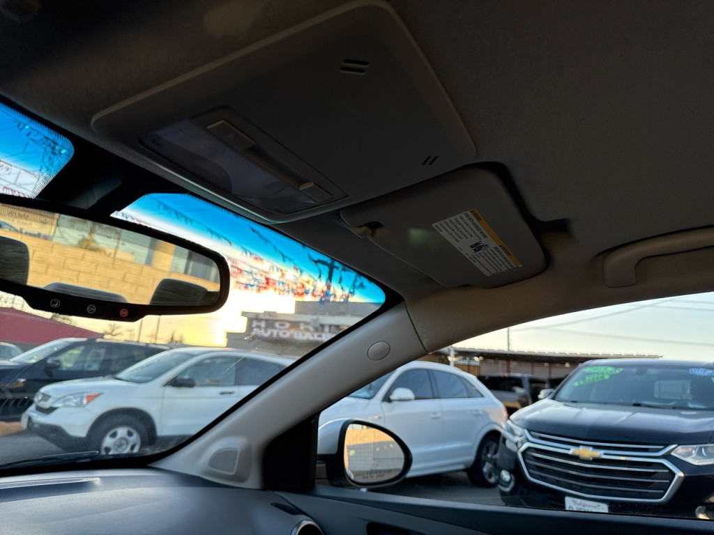 2016 Chevrolet Sonic Image 31