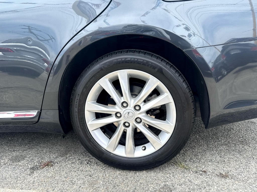 2011 Lexus ES 350 Image 10