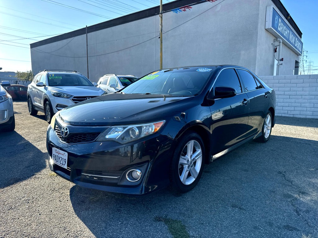 2014 Toyota Camry Image 3