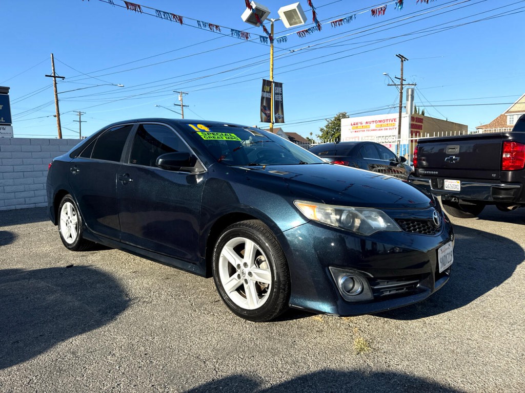 2014 Toyota Camry Image 7