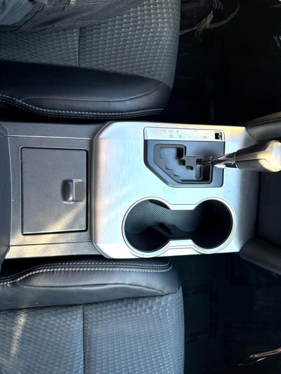 2014 Toyota Camry Image 23