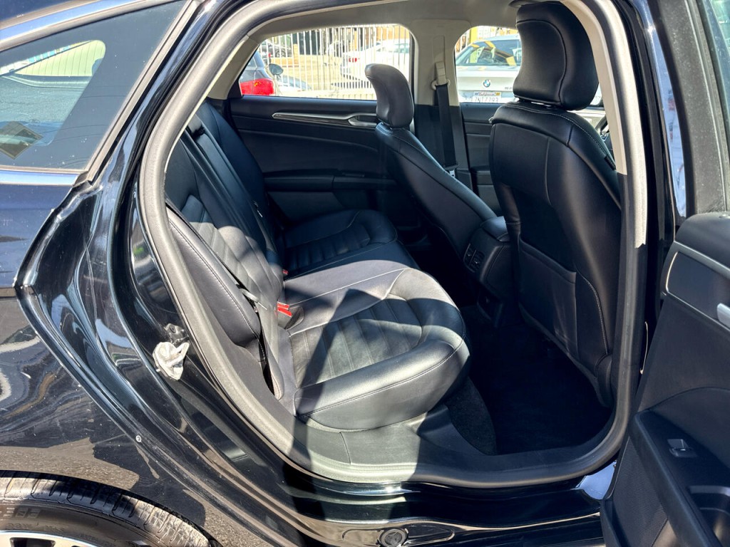 2018 Ford Fusion Image 15