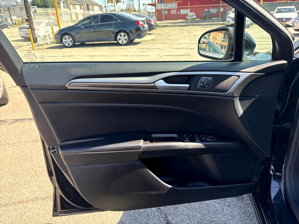 2018 Ford Fusion Image 20
