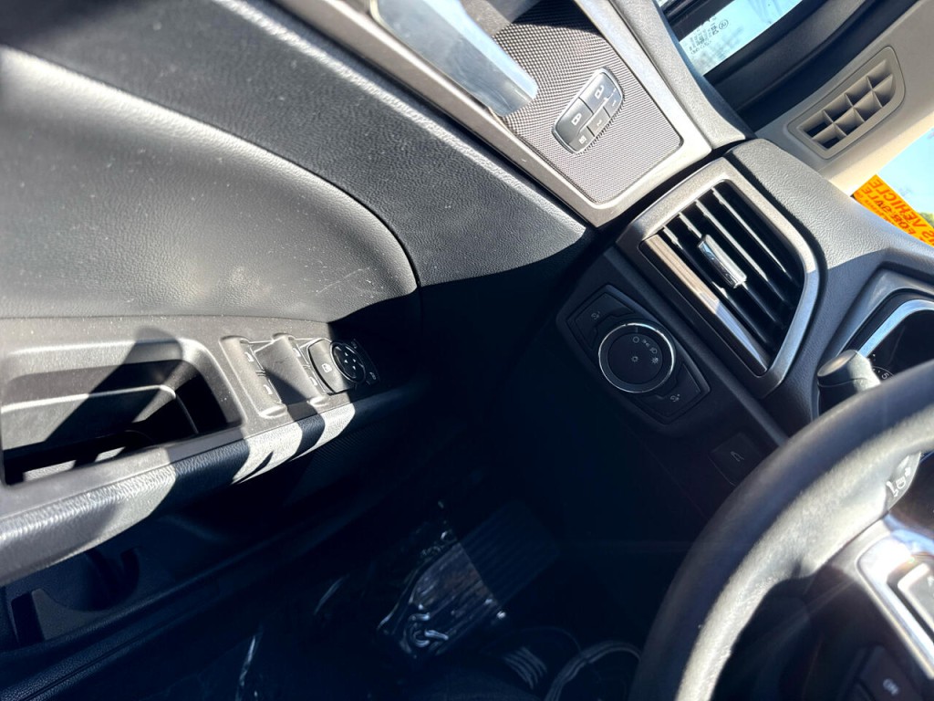 2018 Ford Fusion Image 28