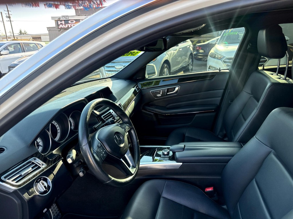 2016 Mercedes-Benz E-Class Image 22