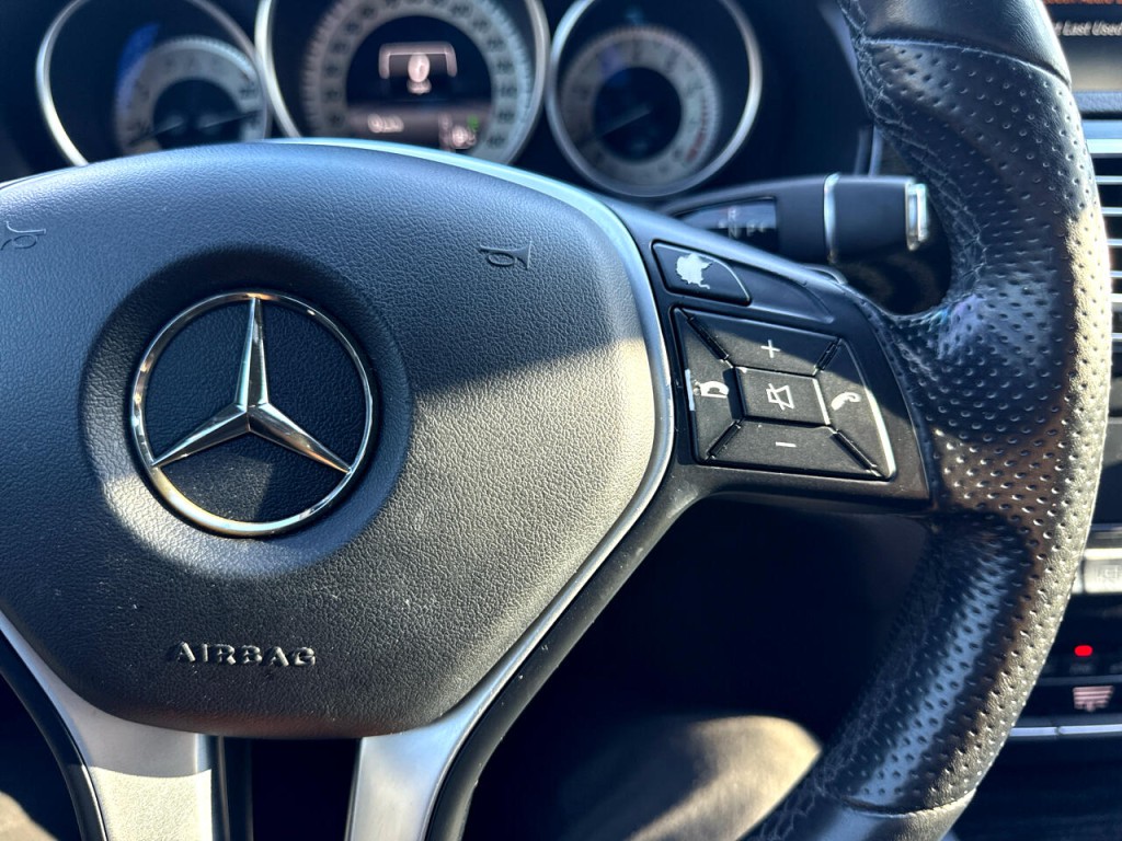 2016 Mercedes-Benz E-Class Image 26