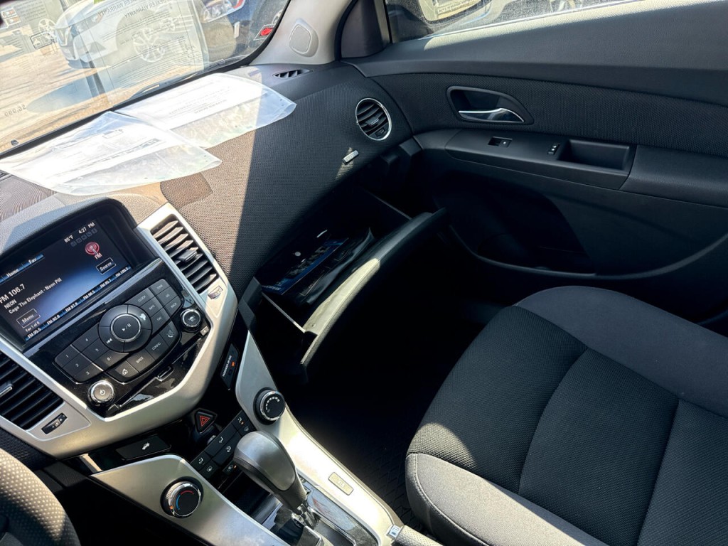 2015 Chevrolet Cruze Image 33