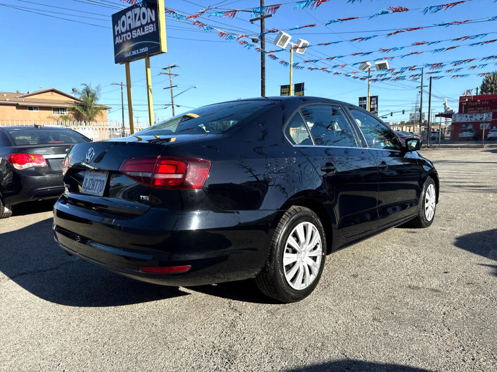 2017 Volkswagen Jetta Image 6