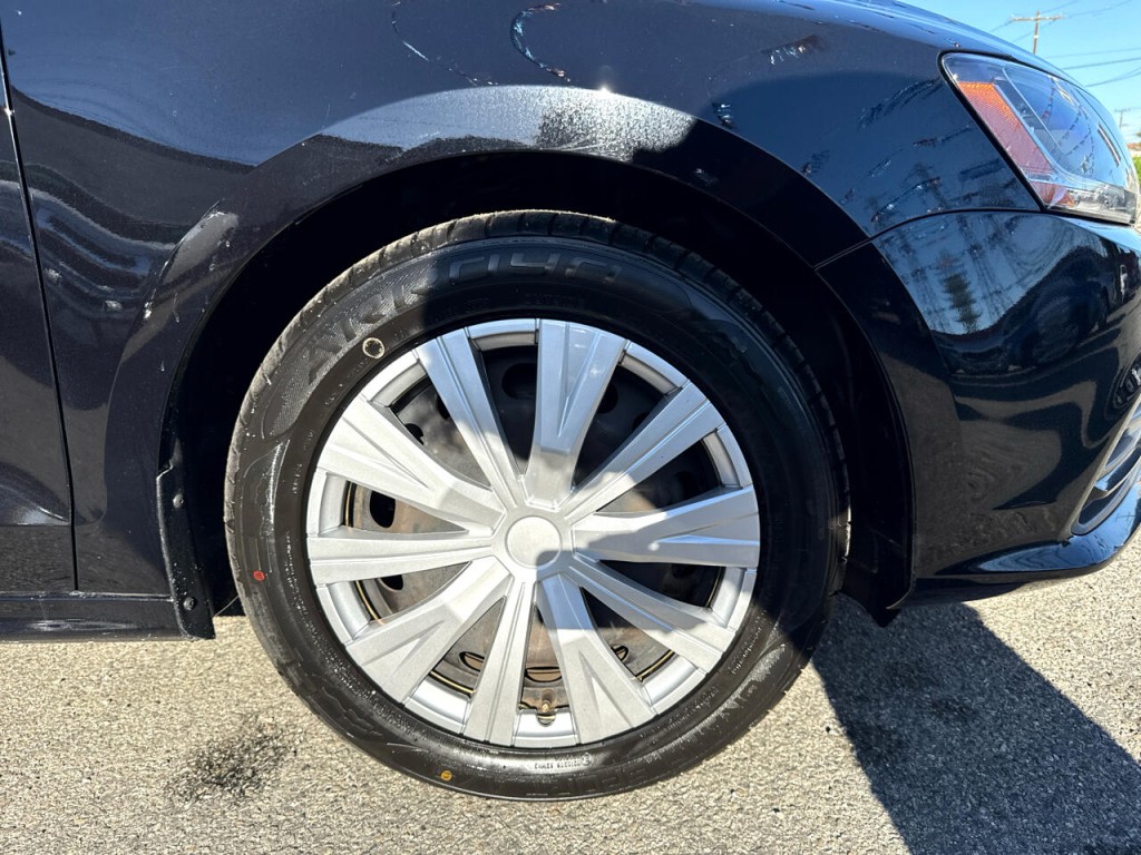 2017 Volkswagen Jetta Image 8
