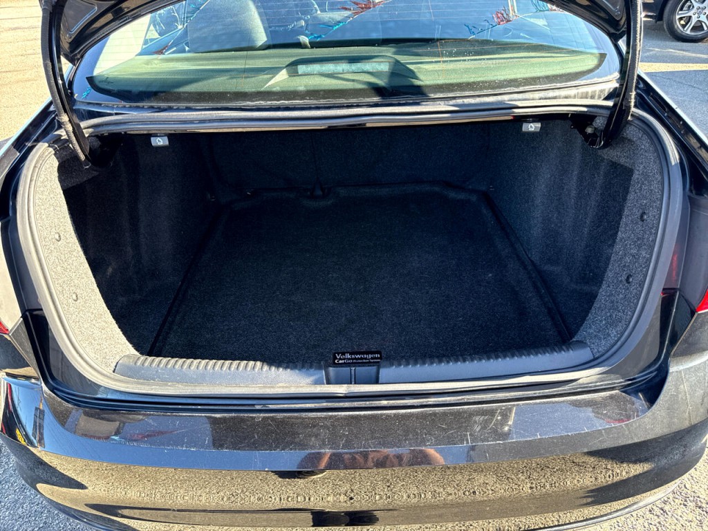 2017 Volkswagen Jetta Image 17