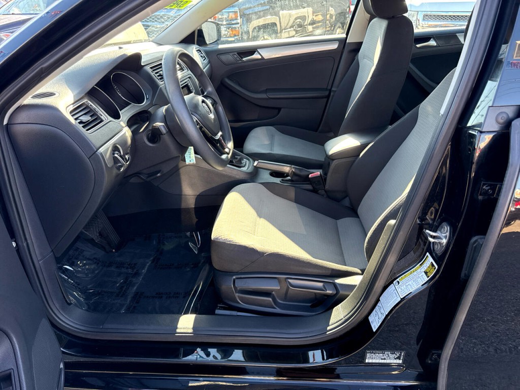 2017 Volkswagen Jetta Image 22