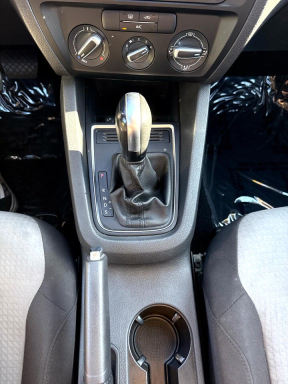 2017 Volkswagen Jetta Image 23