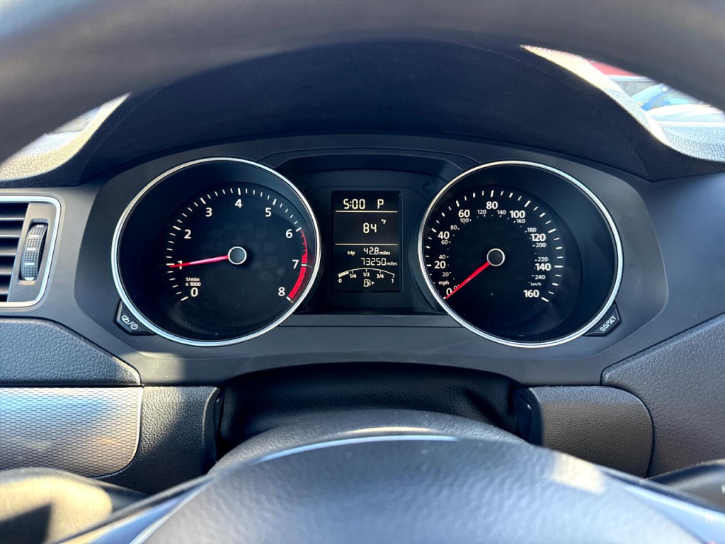 2017 Volkswagen Jetta Image 29
