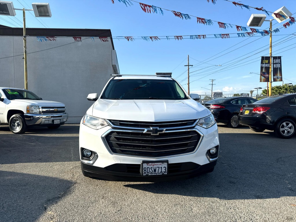 2018 Chevrolet Traverse Image 2