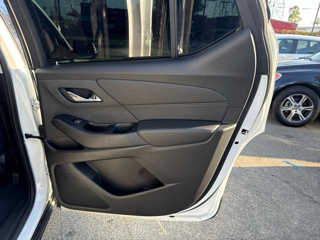 2018 Chevrolet Traverse Image 14