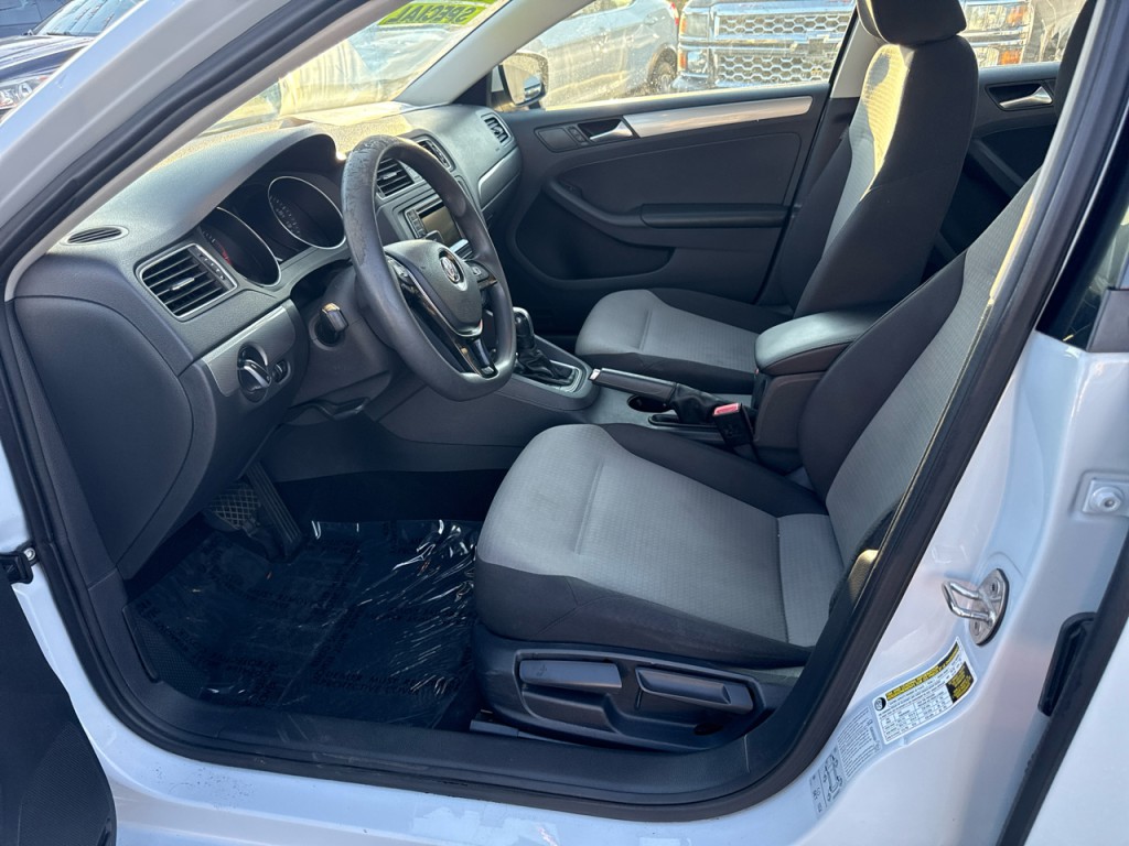 2017 Volkswagen Jetta Image 22
