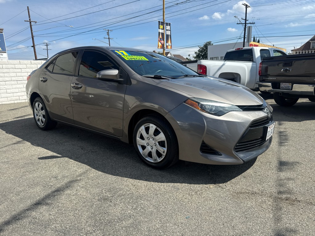 2017 Toyota Corolla Image 7