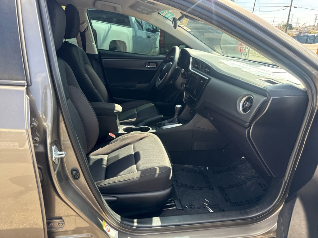 2017 Toyota Corolla Image 13