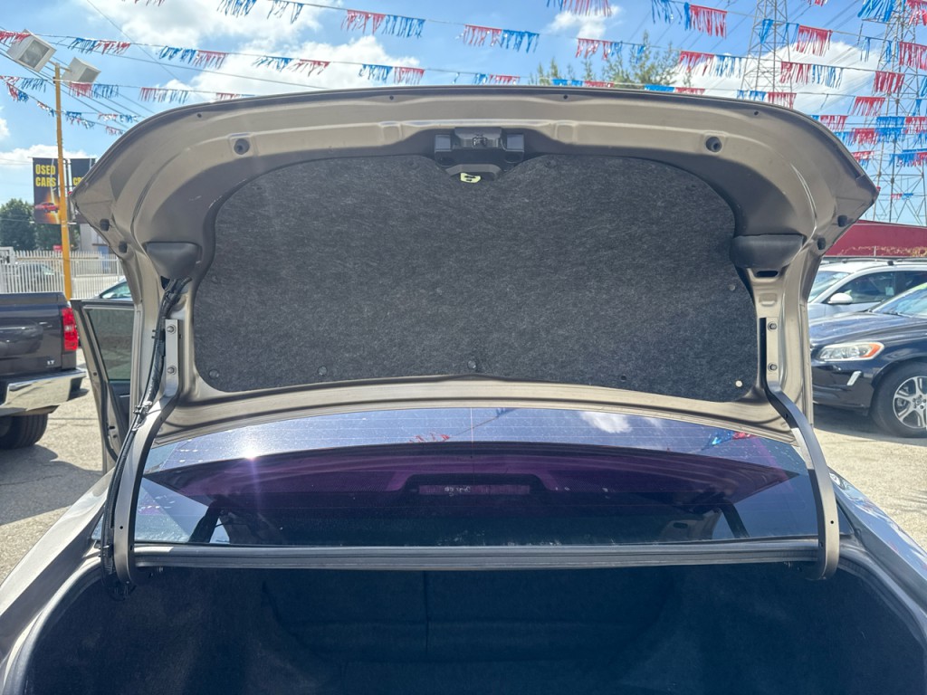 2017 Toyota Corolla Image 16
