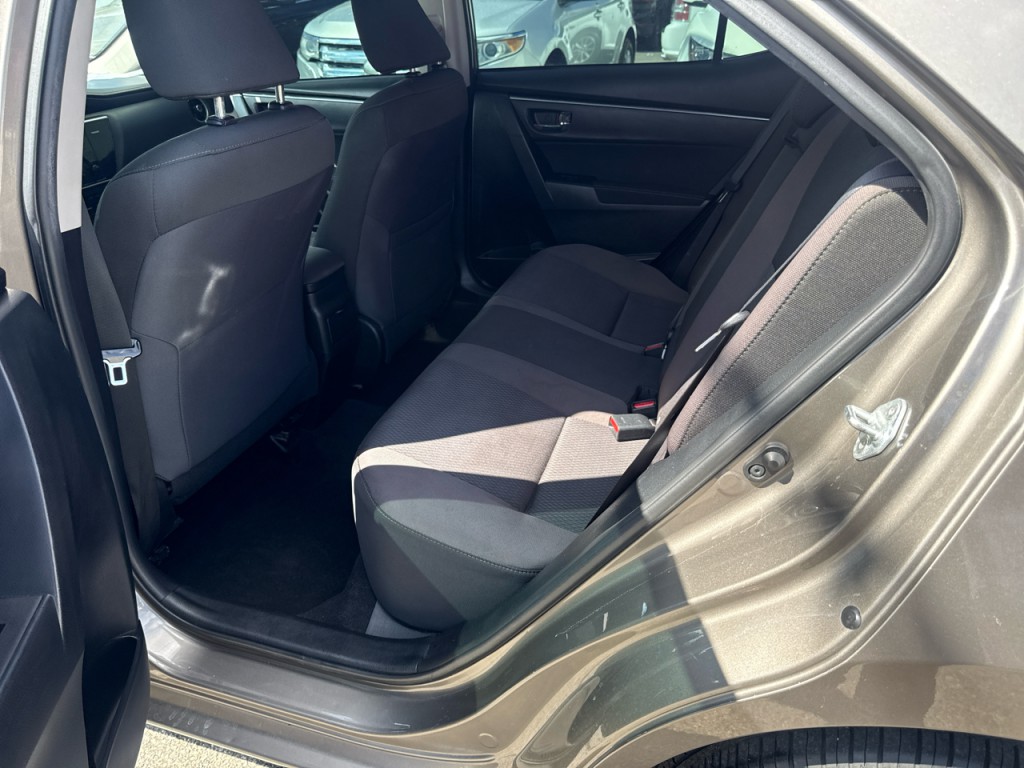 2017 Toyota Corolla Image 19