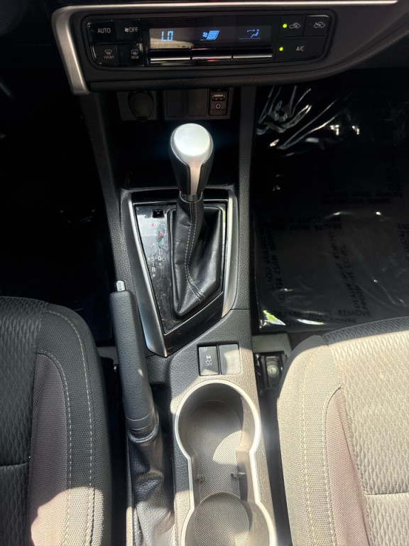 2017 Toyota Corolla Image 23