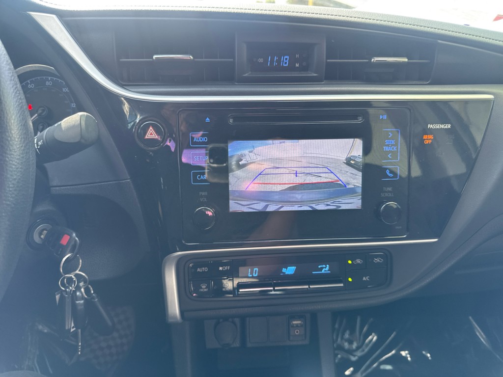 2017 Toyota Corolla Image 25
