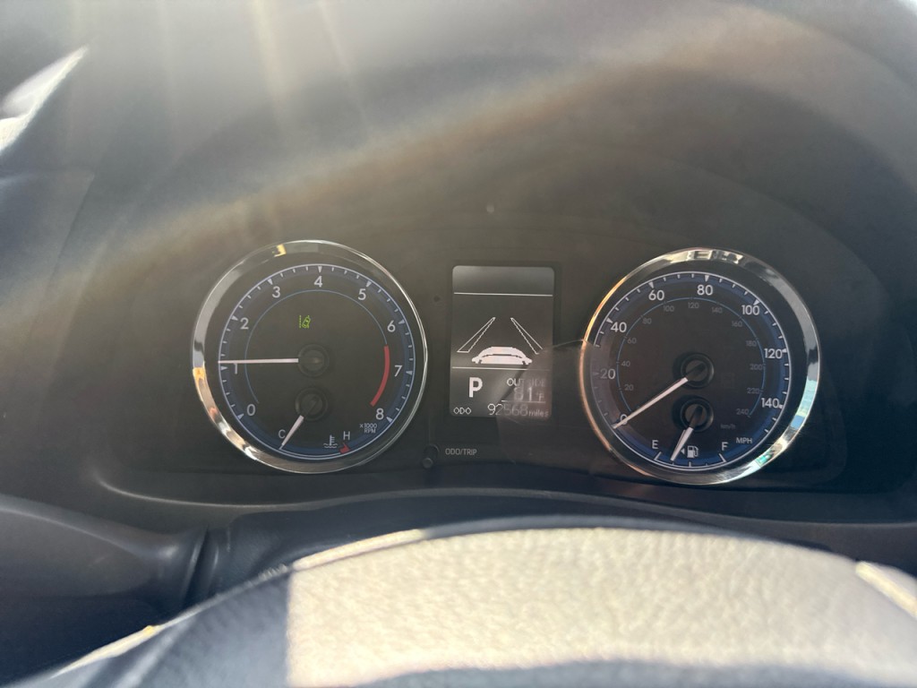 2017 Toyota Corolla Image 29