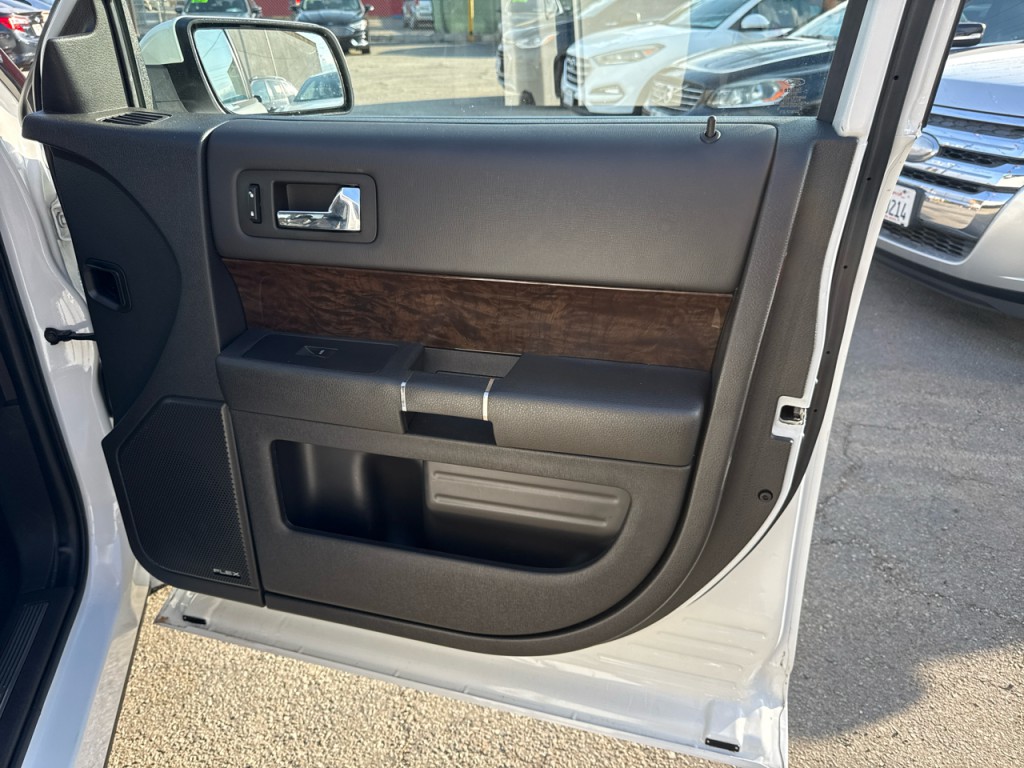 2019 Ford Flex Image 12