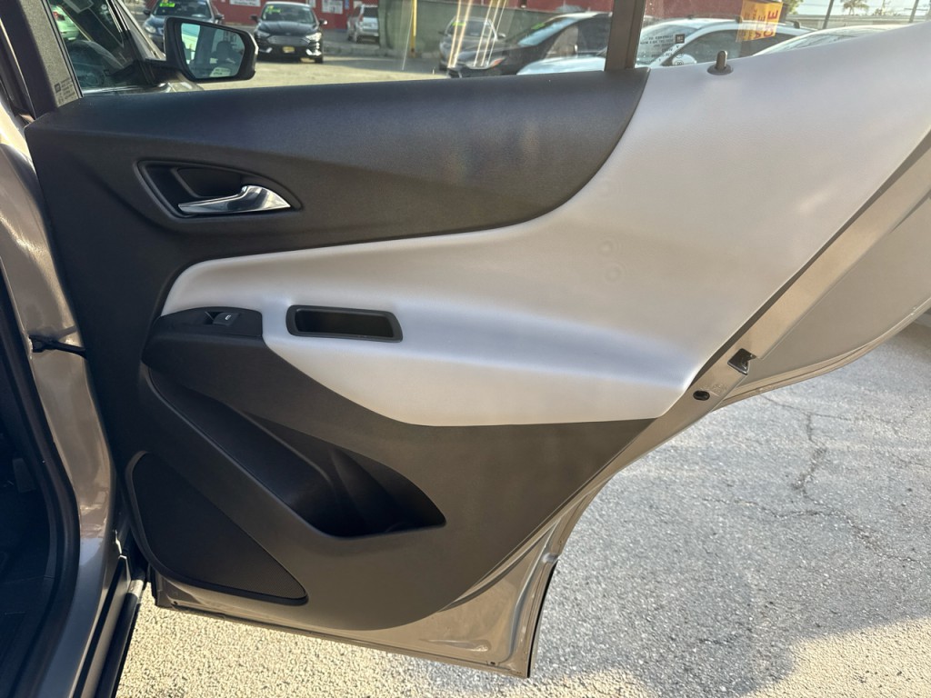 2018 Chevrolet Equinox Image 14
