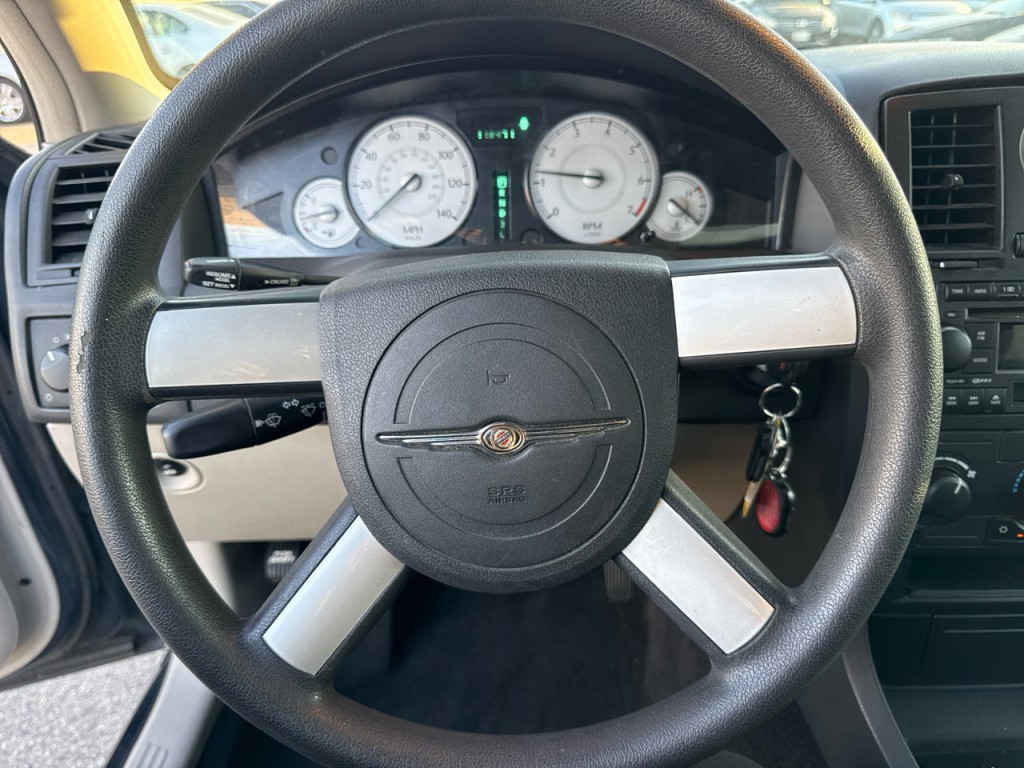 2007 Chrysler 300 Image 24