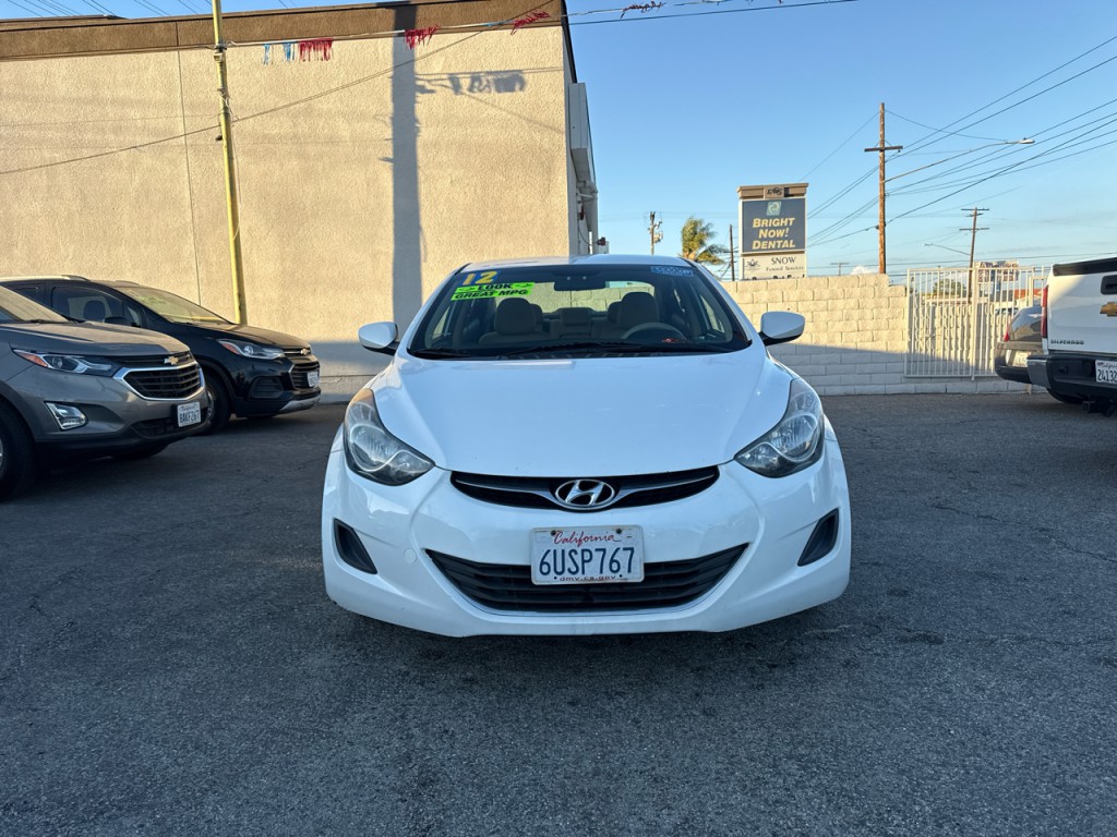 2012 Hyundai Elantra Image 2