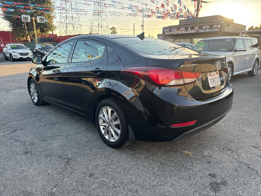 2014 Hyundai Elantra Image 4