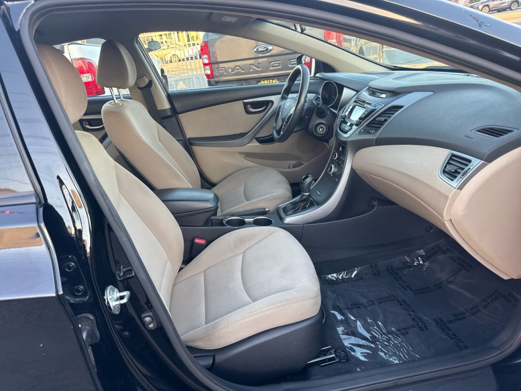 2014 Hyundai Elantra Image 13