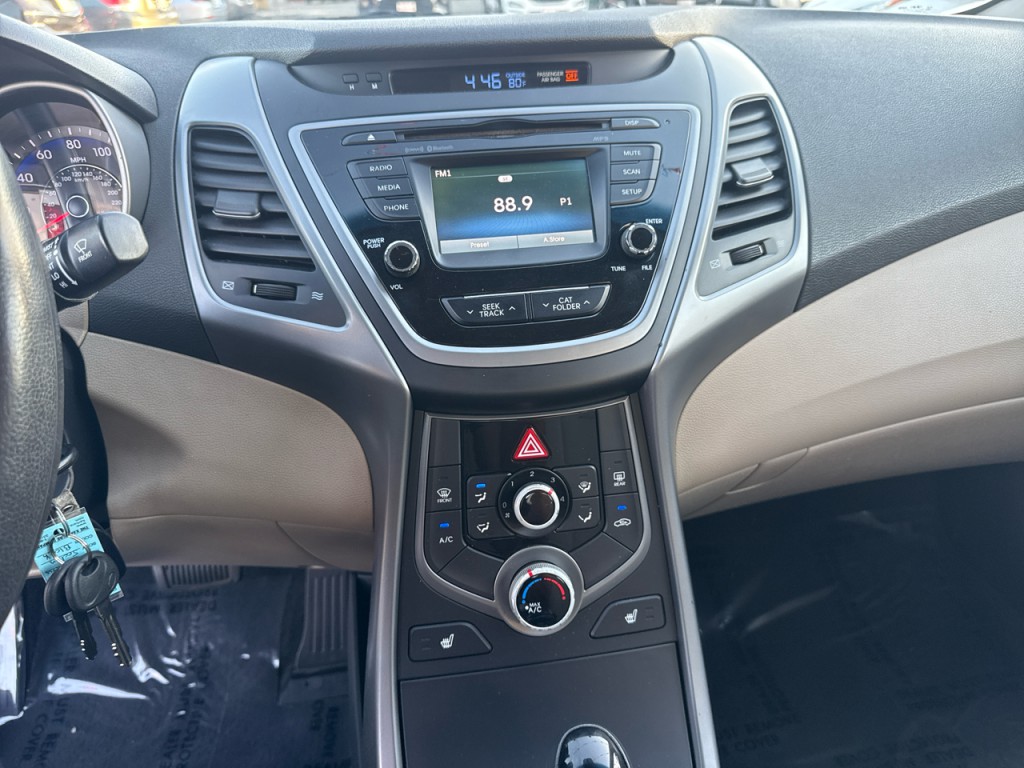2014 Hyundai Elantra Image 24