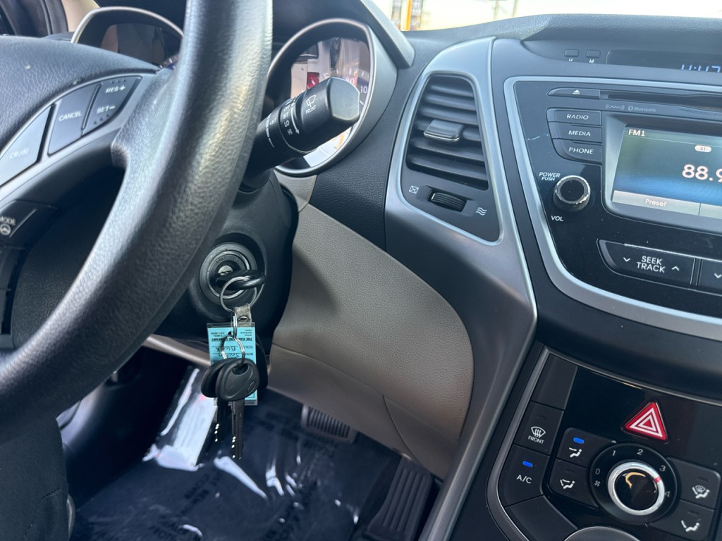 2014 Hyundai Elantra Image 26