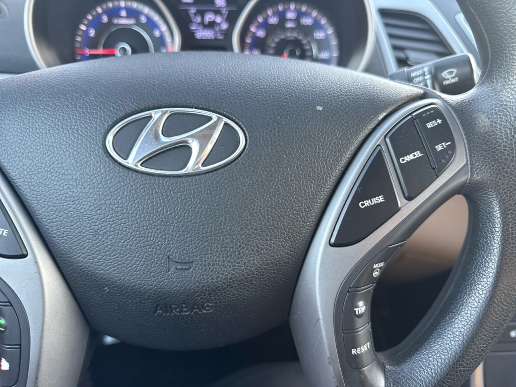 2014 Hyundai Elantra Image 27